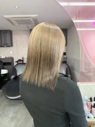 ミディアム 中野 光瑠のヘアスタイル