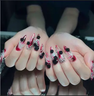 ネイル Lyna 池袋のネイルデザイン