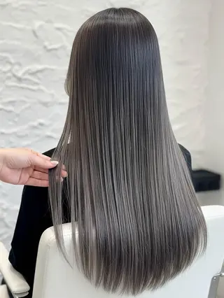 ロング 近江琉奈☆透明感カラ ー☆髪質改善☆のヘアスタイル