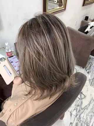 ミディアム カラー エクステ(レミー毛) NINEのヘアスタイル