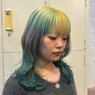 ミディアム カラー 🌞透明感ブリーチ ×レイヤー🌴リオのヘアスタイル
