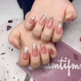 ネイル H1 NAIL エミのネイルデザイン