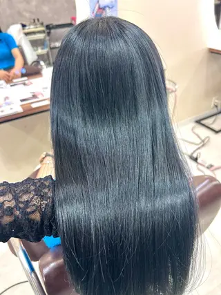 ロング 🦋髪質改善🦋 眞井琴美のヘアスタイル