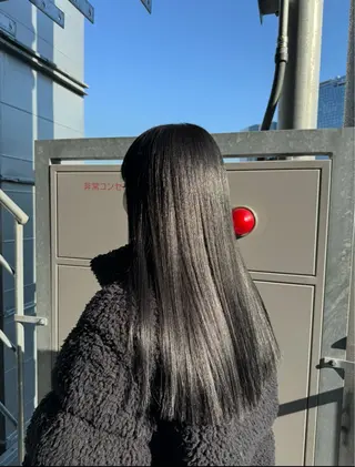 ロング 暖色カラー Ryokaのヘアスタイル