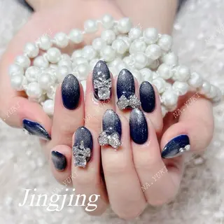 ネイル 🦋 Queenieのネイルデザイン