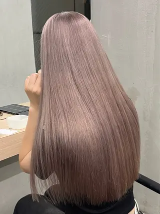 セミロング カラー イツク ⚡️ ルーツ/ハイトーンのヘアスタイル