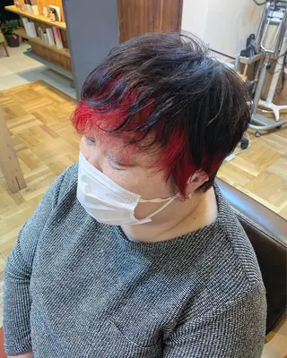カラー 長谷川 那奈のヘアスタイル