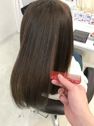 ミディアム 白髪ぼかし、髪質改善 富田隼仁のヘアスタイル