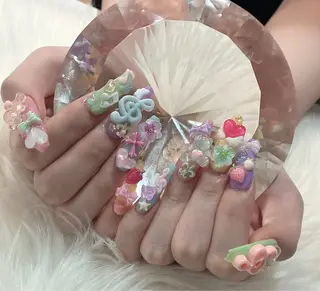 ネイル LoaChaton kaeのネイルデザイン
