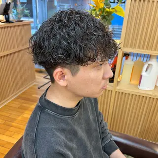 パーマ メンズ 松本 陸丸みショートのヘアスタイル