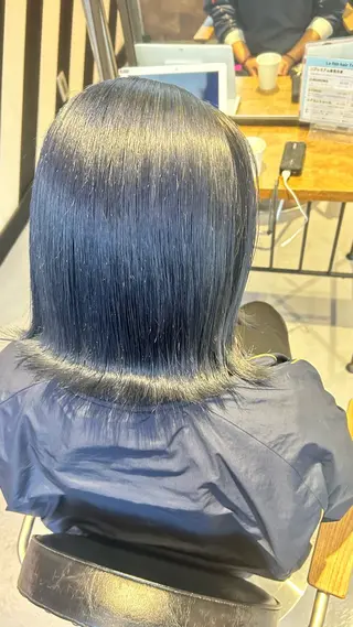 セミロング カラー 大賀 チサトのヘアスタイル