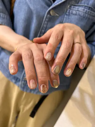 ネイル elu :nail&eyeのネイルデザイン