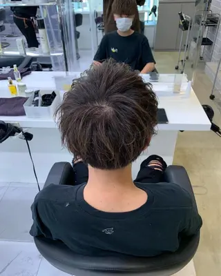 ショート カラー パーマ メンズ アイブロウ メンズパーマ特化 TAIGAのヘアスタイル