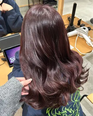 ロング カラー MIKU / BASE hairのヘアスタイル