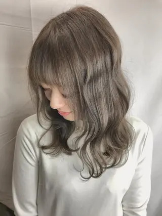 ミディアム カラー TAKAHASHI LEAPSのヘアスタイル