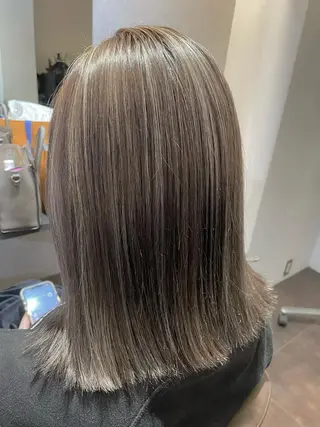 ミディアム カラー 💎赤み消しカラー 特化型デザイナー💎のヘアスタイル