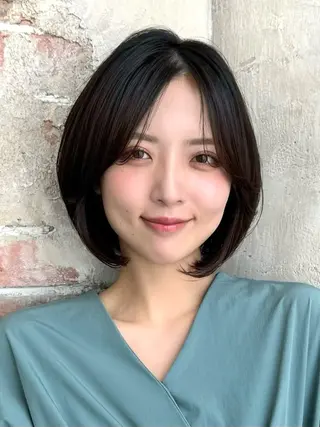 ショート カラー 💍新宿ショート 💍岩田莉奈のヘアスタイル