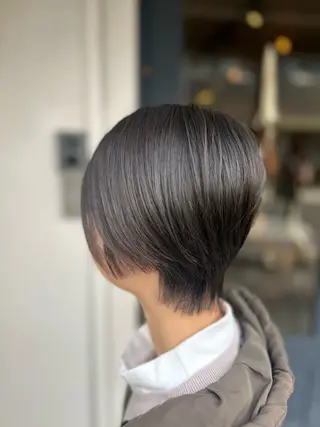 ショート 居垣 唯のヘアスタイル