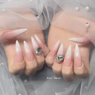 ネイル HIN NAILのネイルデザイン