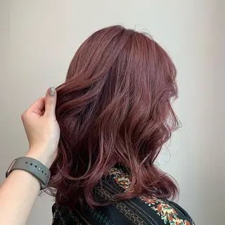 ミディアム カラー 村山 美空のヘアスタイル