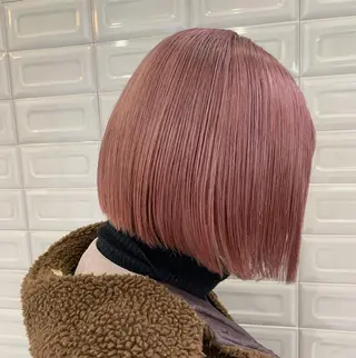 ショート カラー wakana/ 柔らかベージュカラーのヘアスタイル