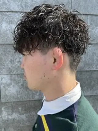 パーマ メンズ 内山 翔太のヘアスタイル