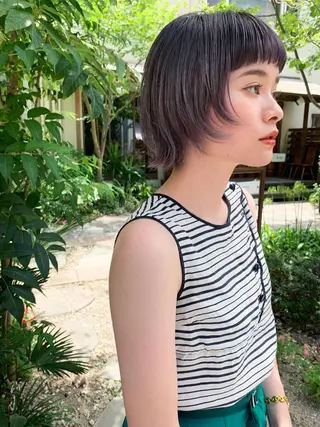 ショート カラー Spiel KOMOのヘアスタイル