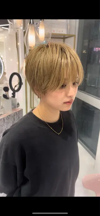ショート カラー 🌟TOSHI/透明 感カラー/ショートのヘアスタイル