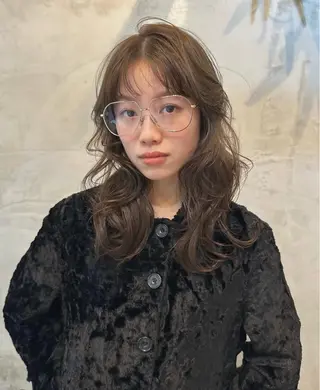 ロング カラー momona english okのヘアスタイル