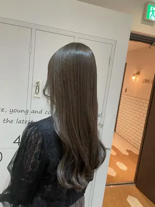ロング カラー ヤマナカ エリカのヘアスタイル