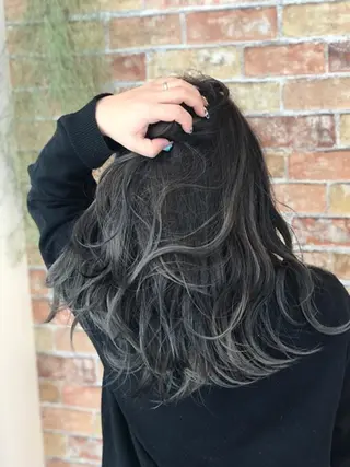セミロング カラー 倉橋 俊輔のヘアスタイル