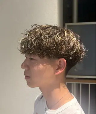 ミディアム カラー パーマ メンズ メンズ特化🔥 渡邉愛斗のヘアスタイル