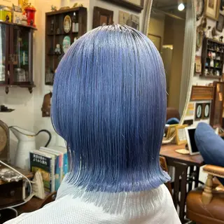 ショート カラー BRITS 渡辺 菜々子のヘアスタイル