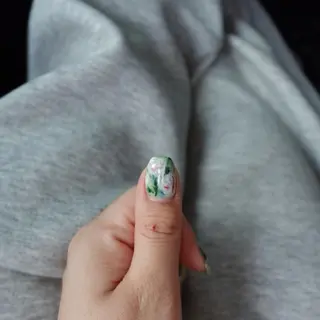 ネイル mio _POHEURのネイルデザイン