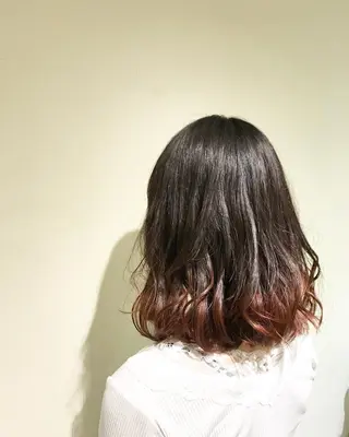 ミディアム カラー 秋田 亜由美のヘアスタイル