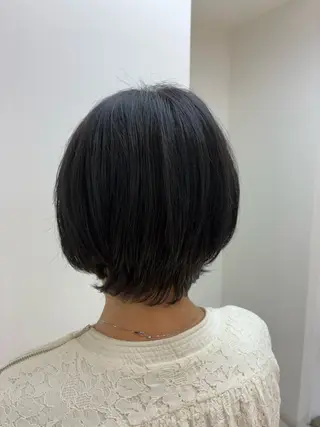 ショート カラー 🪞縮毛矯正ツヤ髪 No1🪞まなのヘアスタイル