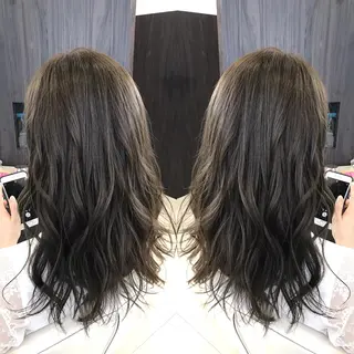 ロング カラー Oopsレイヤー 加藤澄都のヘアスタイル