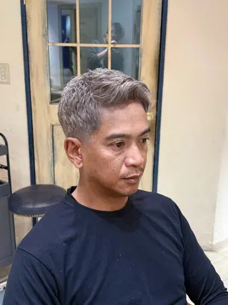 カラー メンズ メンズカット Hikaruのヘアスタイル