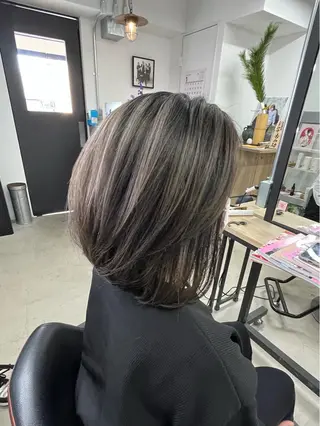 ミディアム 中村 靖彬のヘアスタイル