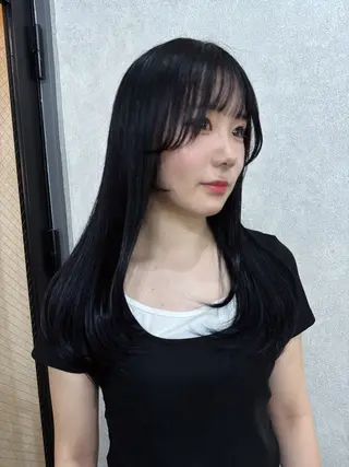 ロング カラー AIRI layer cut hairのヘアスタイル
