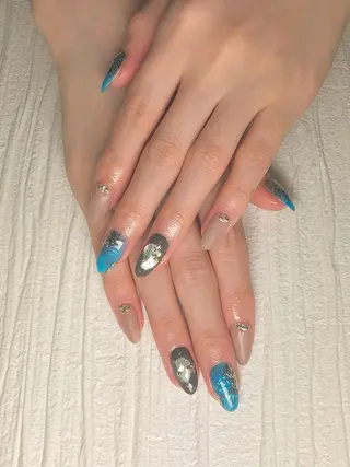 ショート ネイル 🦋Kiyomi. 🦋のネイルデザイン