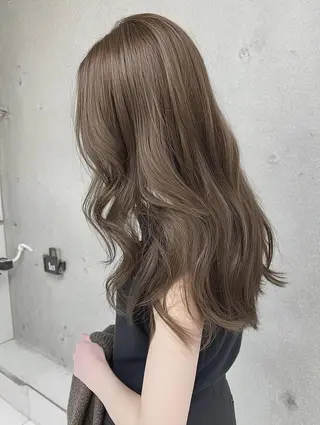 セミロング ブリーチ×レイヤー Hiroto/表参道のヘアスタイル
