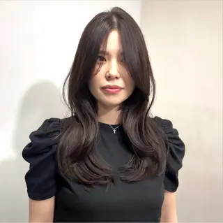 ロング カラー 前川 朋香のヘアスタイル