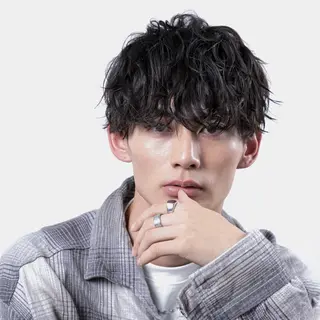 パーマ メンズ シャドウパーマ フェザーパーマ稲村のヘアスタイル