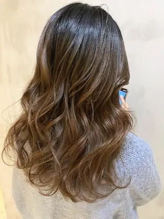 ロング カラー ヘアアレンジ ネイル マツエク・マツパ 夜23時まで予約🉑 reverieあきらのヘアスタイル