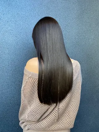ロング shion 透明感カラーのヘアスタイル