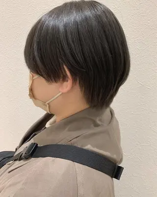 ショート カラー hubhair レイヤー/透明感のヘアスタイル