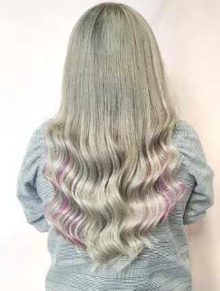 ロング 大阪レミーエクステ チビ編み込みのヘアスタイル