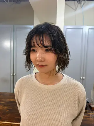 ミディアム パーマ 🤩噂のMr.髪ポジ ティブ®️yu🤩のヘアスタイル