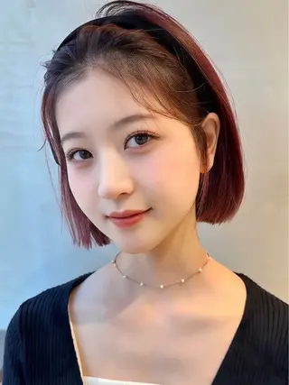 ミディアム カラー かえ🩶韓国ボブ🎀 透明感カラー🥣のヘアスタイル